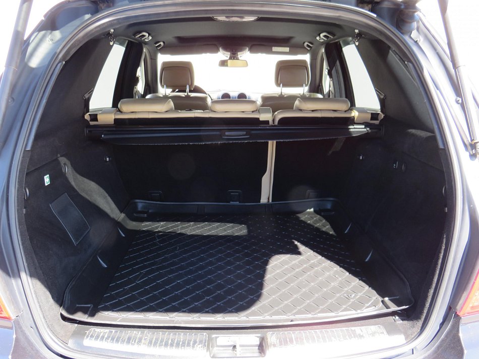 Mercedes-Benz Třída M 4.0CDi  ML 420