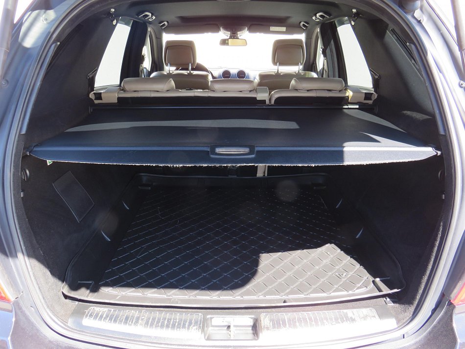 Mercedes-Benz Třída M 4.0CDi  ML 420