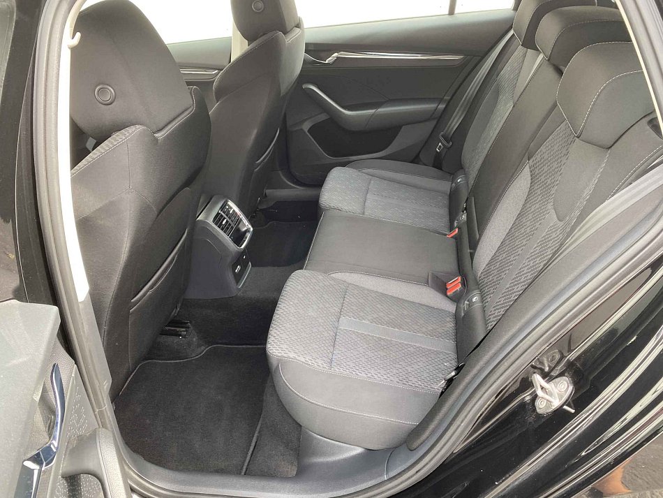 Škoda Octavia IV 2.0 TDi Style