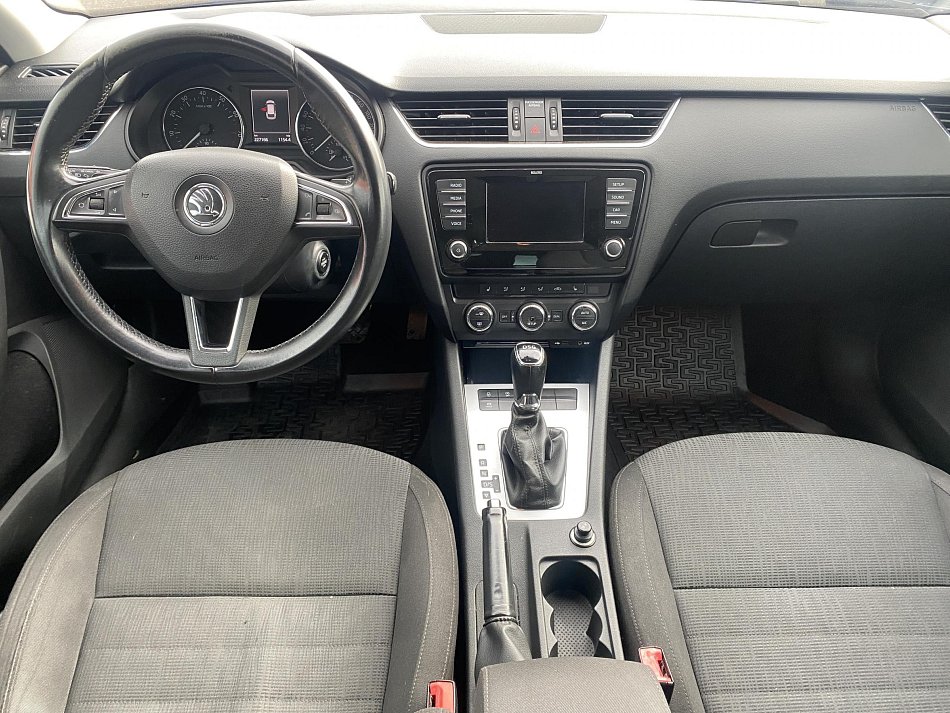 Škoda Octavia III 1.8 TSI Elegance