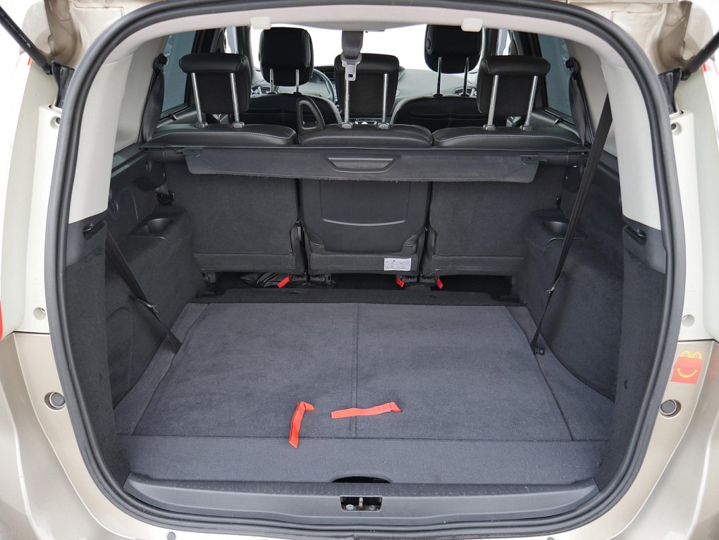 Renault Scénic 1.5 dCi  GRAND 7míst