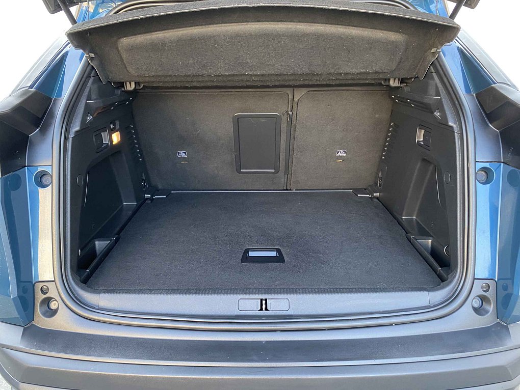 Peugeot 3008 1.2 PT 