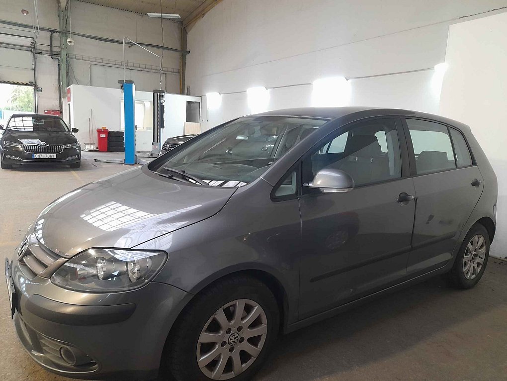 Volkswagen Golf Plus 1.6 FSI 