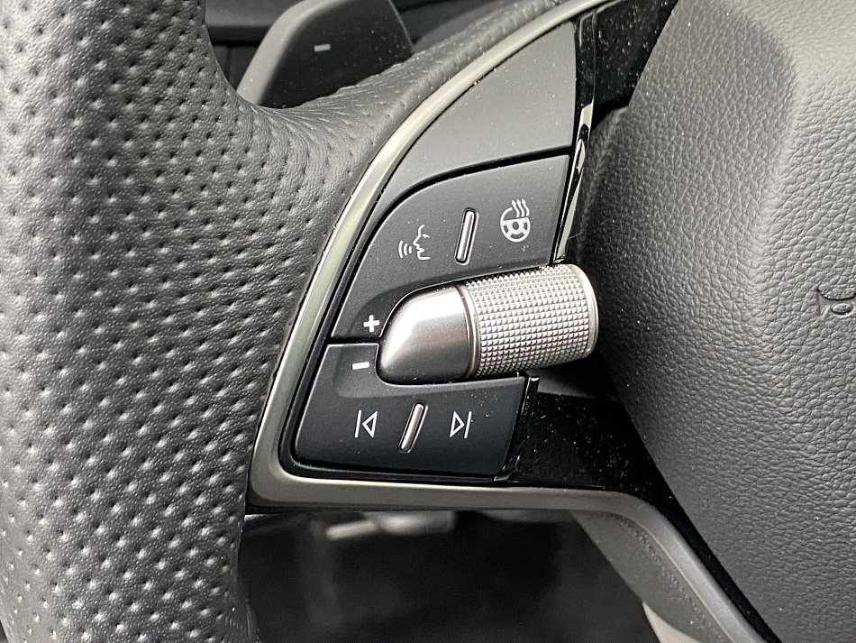Škoda Karoq 1.5 TSi SportLine