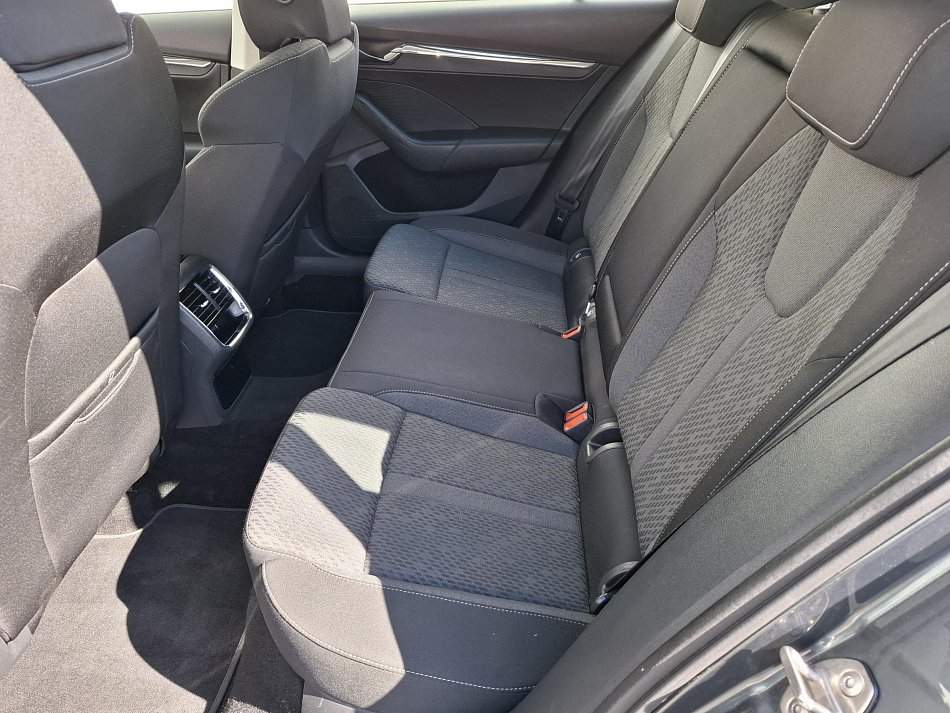 Škoda Octavia IV 1.5 TSi Style
