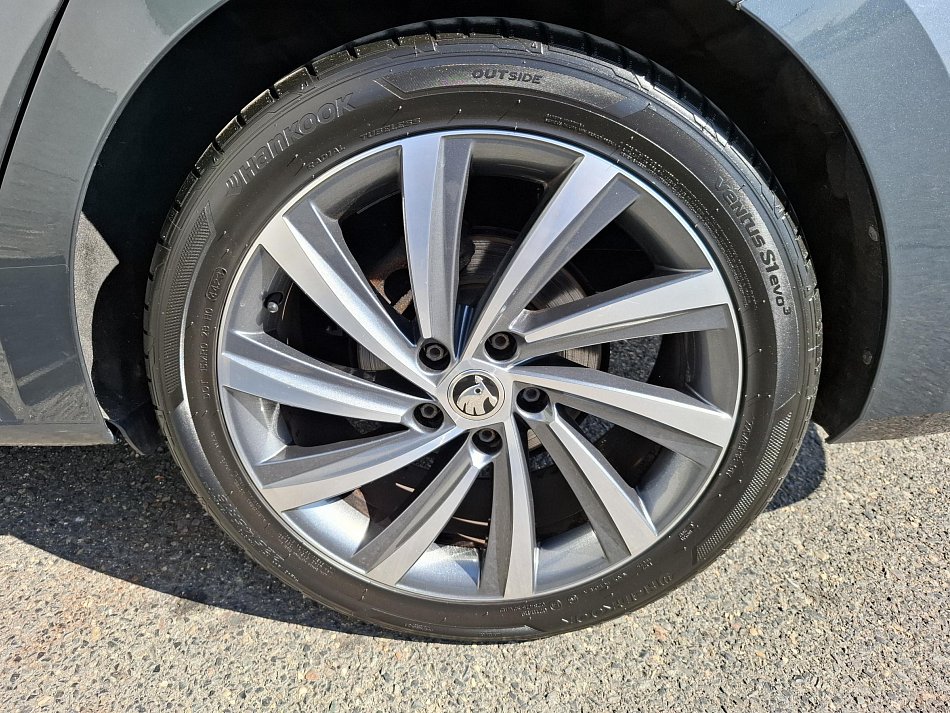 Škoda Octavia IV 1.5 TSi Style