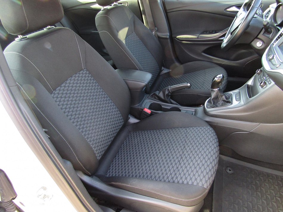 Opel Astra 1.6 CDTi 