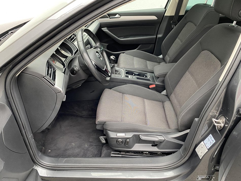 Volkswagen Passat 1.6 TDi Comfortline