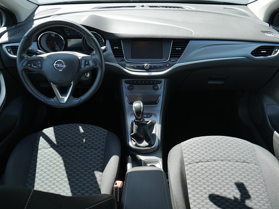 Opel Astra 1.6 CDTi 