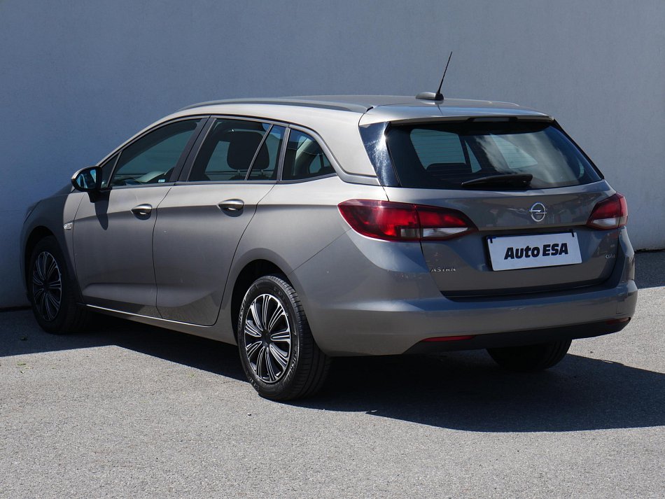 Opel Astra 1.6 CDTi 