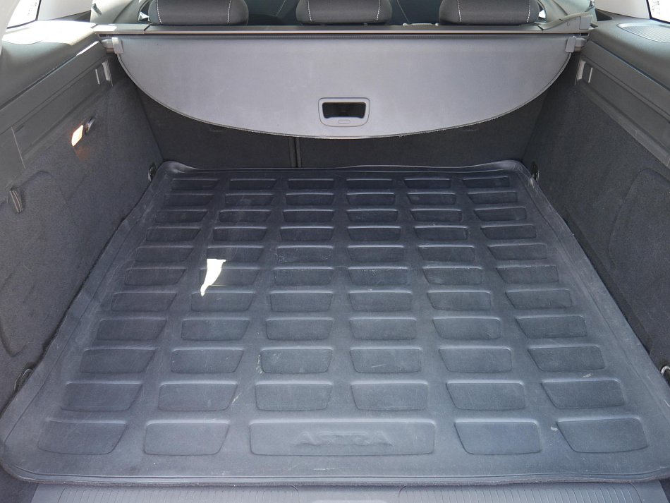 Opel Astra 1.6 CDTi 