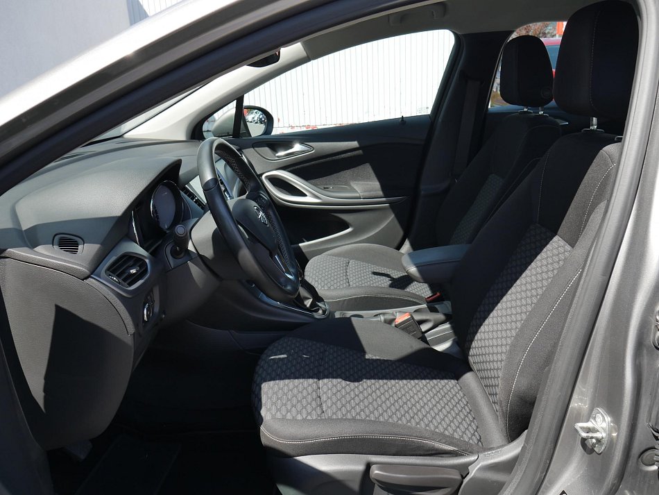Opel Astra 1.6 CDTi 
