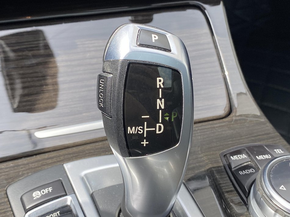 BMW Řada 5 2.0d  520d xDrive