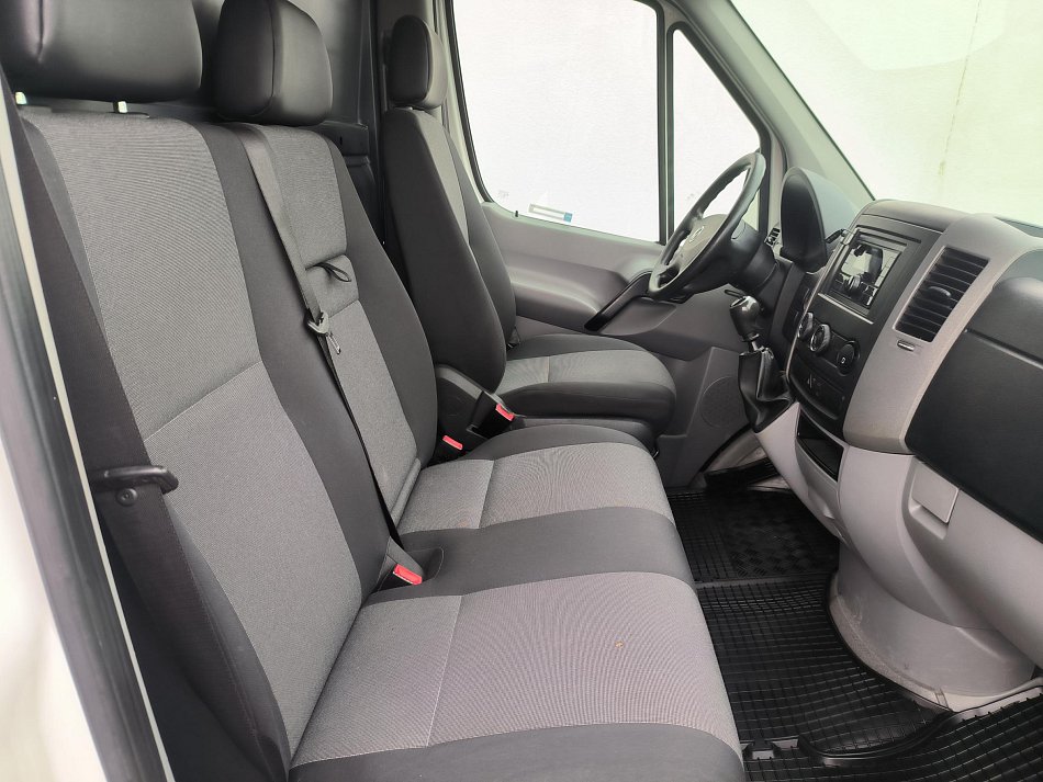 Volkswagen Crafter 2.0TDi  L2H1