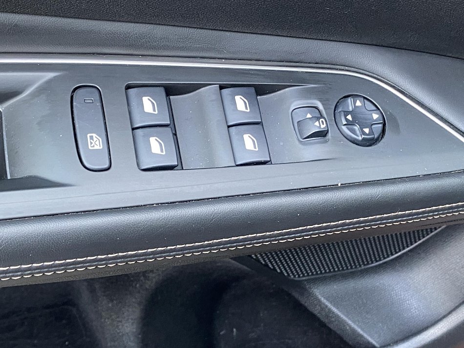 Peugeot 3008 1.2 PT GT Line