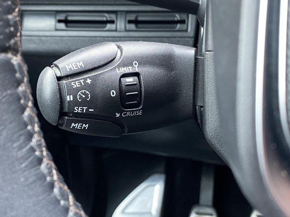 Peugeot 3008 1.2 PT GT Line