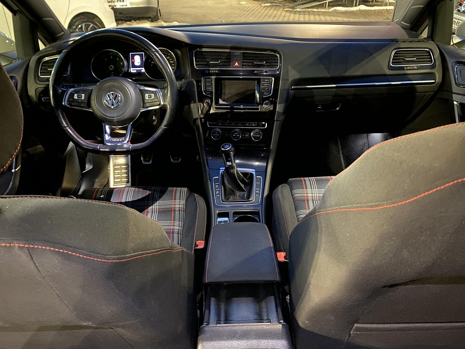 Volkswagen Golf 2.0 TSi GTi