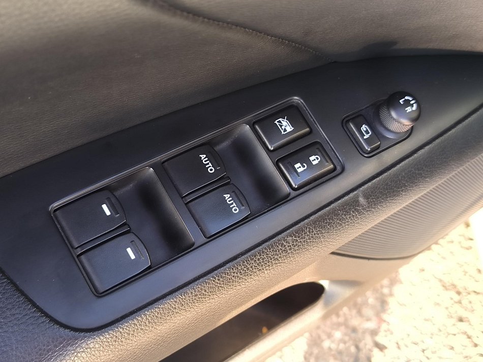 Suzuki KIZASHI 2.4VVT  4x4