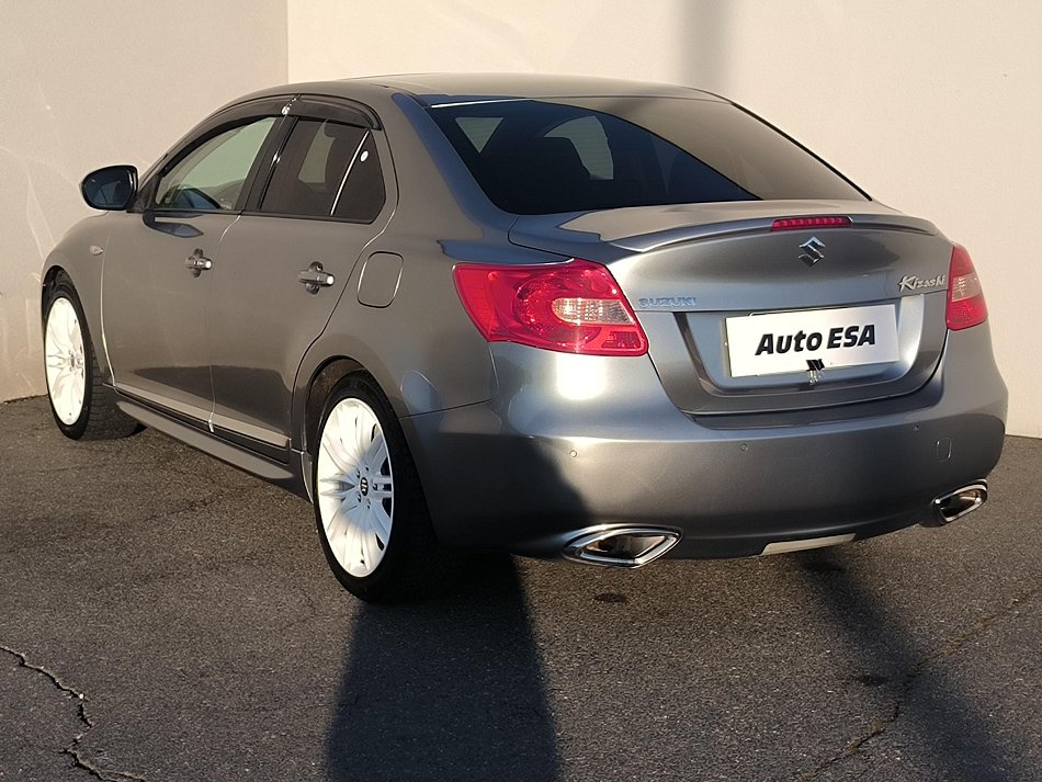 Suzuki KIZASHI 2.4VVT  4x4