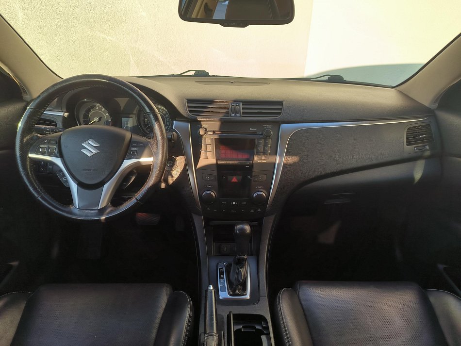 Suzuki KIZASHI 2.4VVT  4x4