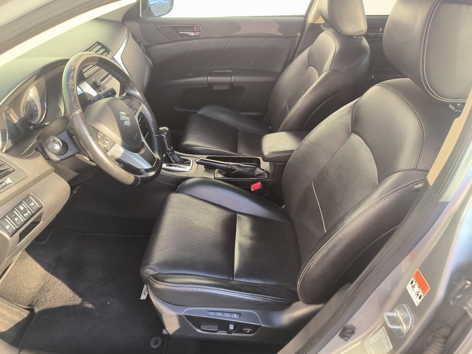 Suzuki KIZASHI 2.4VVT  4x4