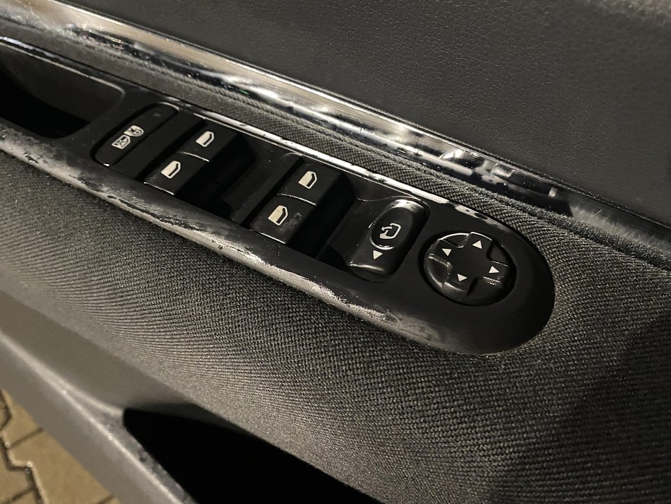 Peugeot 3008 1.6 HDi Active