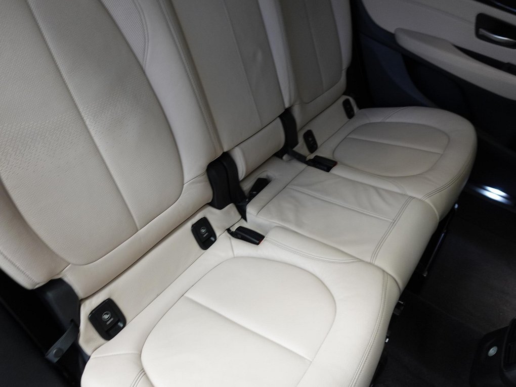 BMW Řada 2 2.0d  220d xDrive