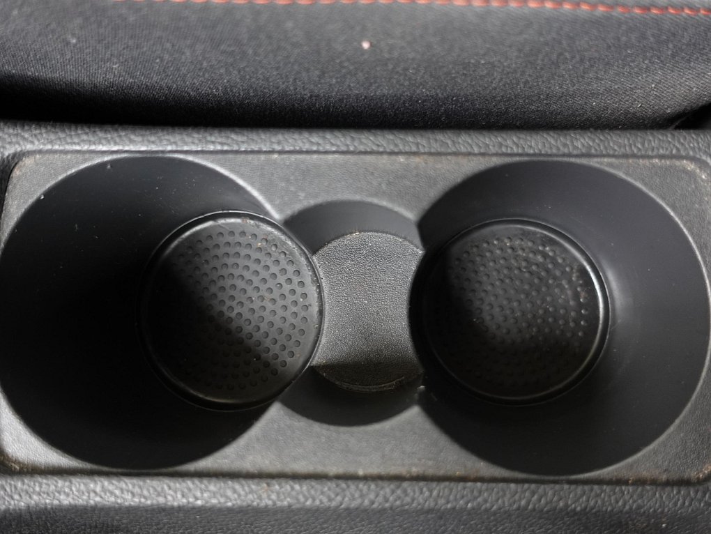 Volkswagen Golf 1.6MPi 