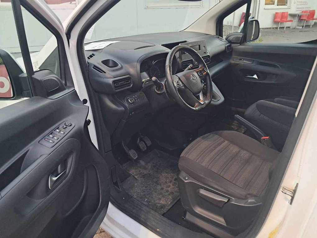 Opel Combo 1.2T 