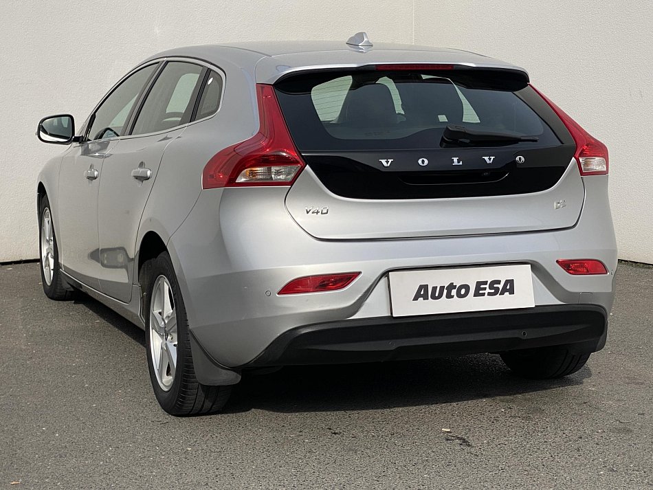 Volvo V40 1.6 D2 Momentum