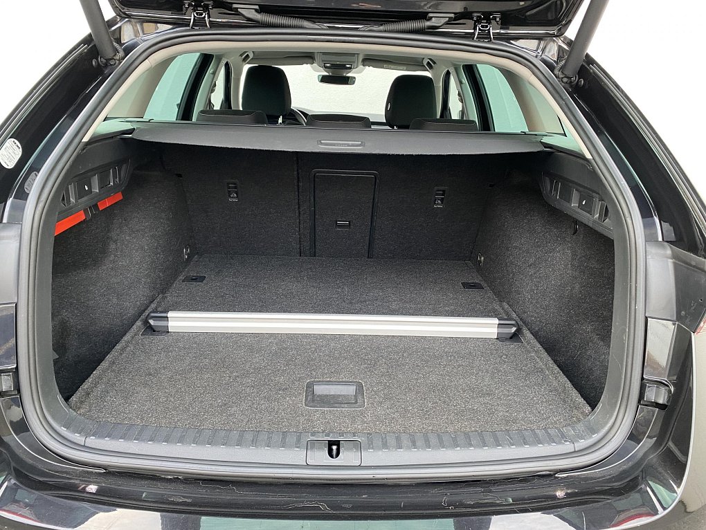 Škoda Octavia IV 1.5 TSi Style