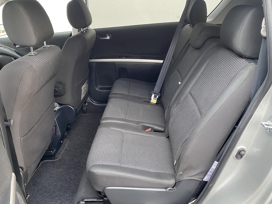 Toyota Corolla Verso 2.2 D-4D 