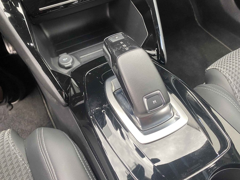 Peugeot 2008 1.2 PT GT