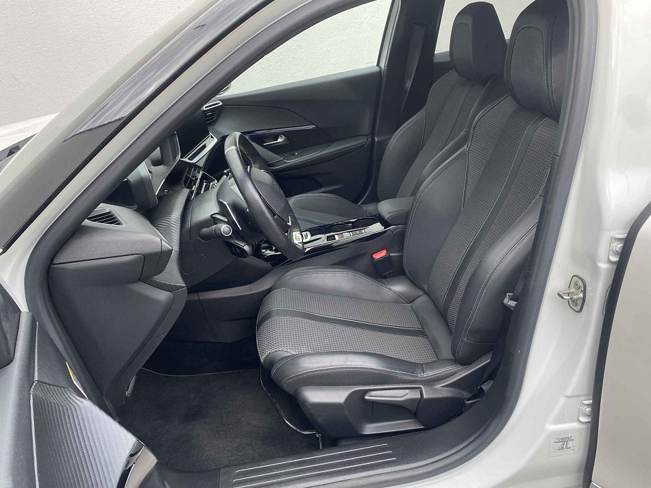 Peugeot 2008 1.2 PT GT