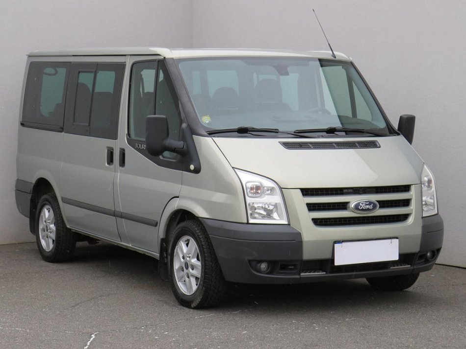 Ford Transit 2.2TDCi Trend L3 9míst