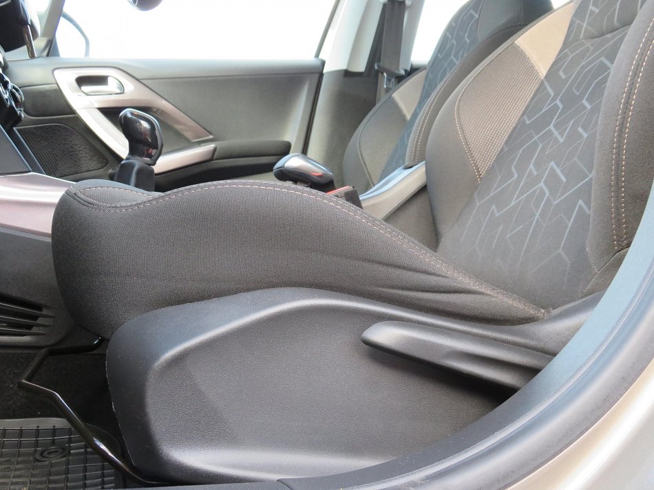 Peugeot 2008 1.2 PT Active