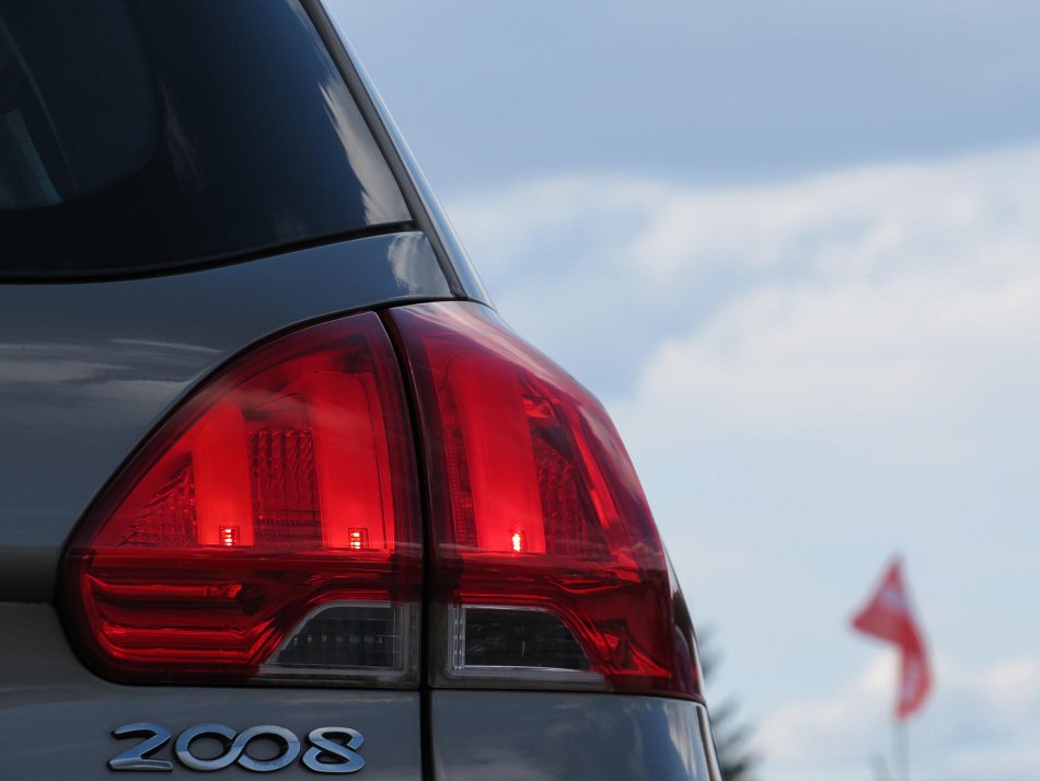 Peugeot 2008 1.2 PT Active