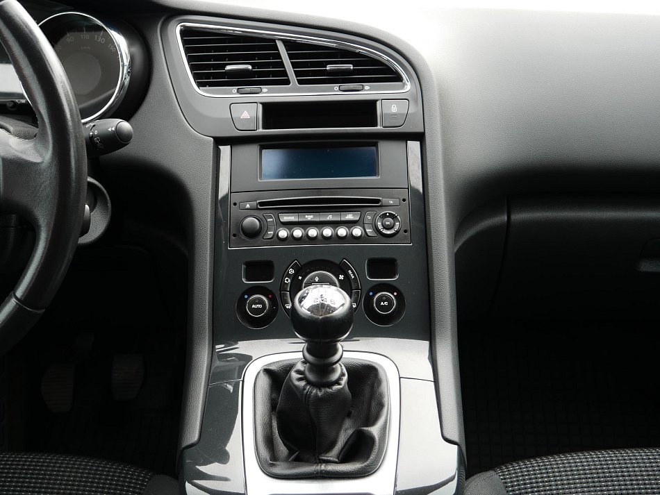Peugeot 5008 1.2 PureTech 