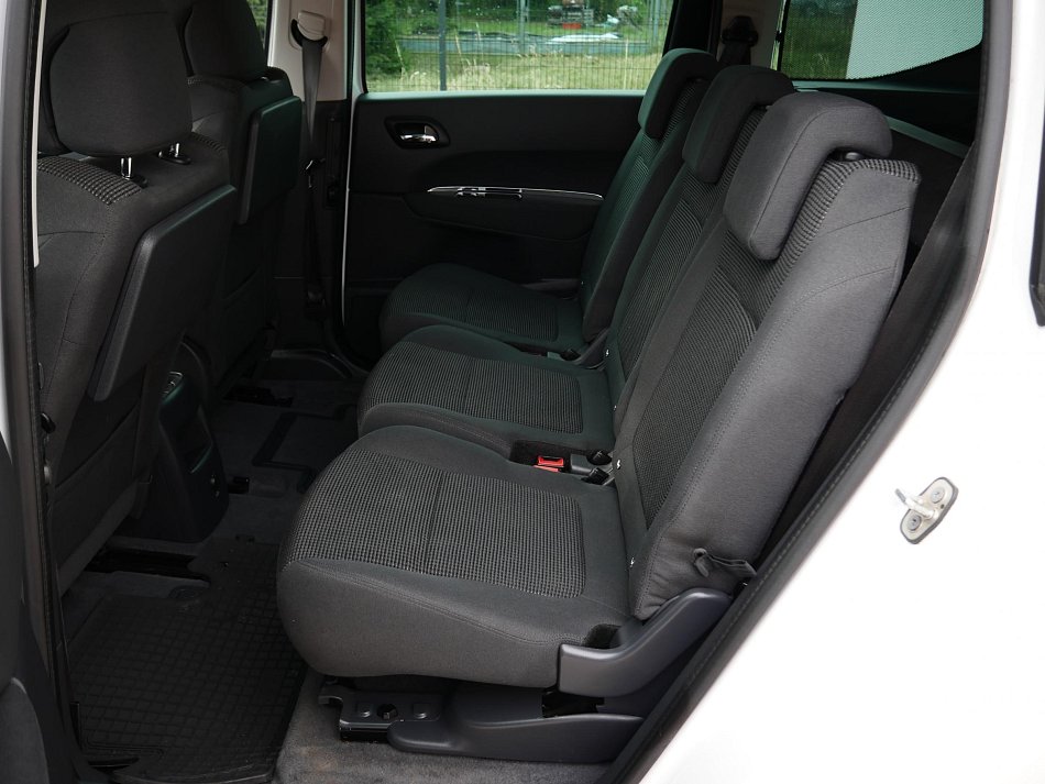 Peugeot 5008 1.2 PureTech 