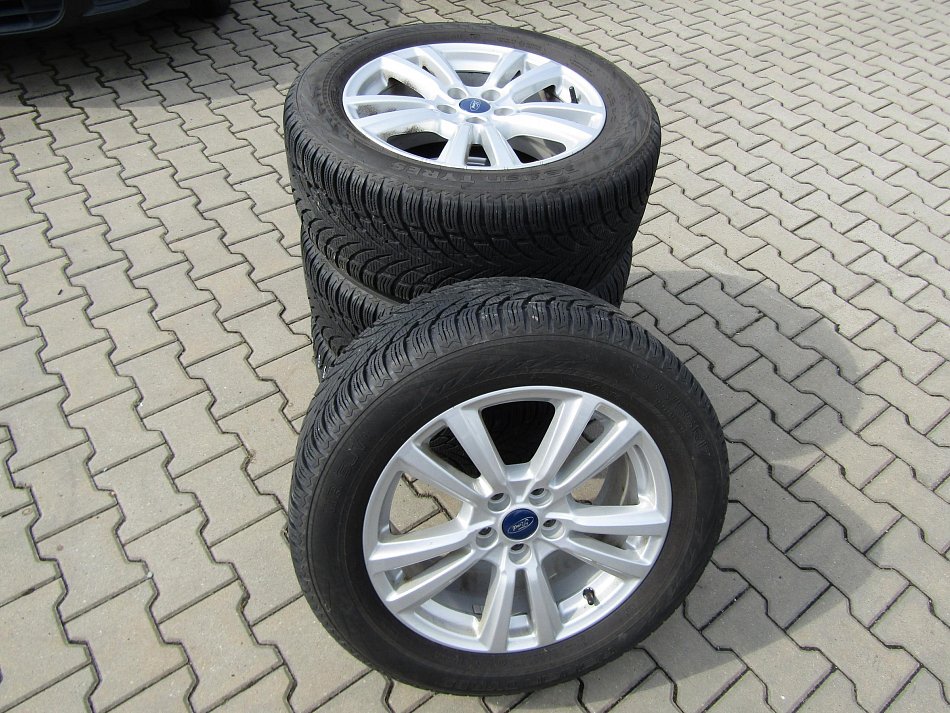 Ford Kuga 1.5 EB 