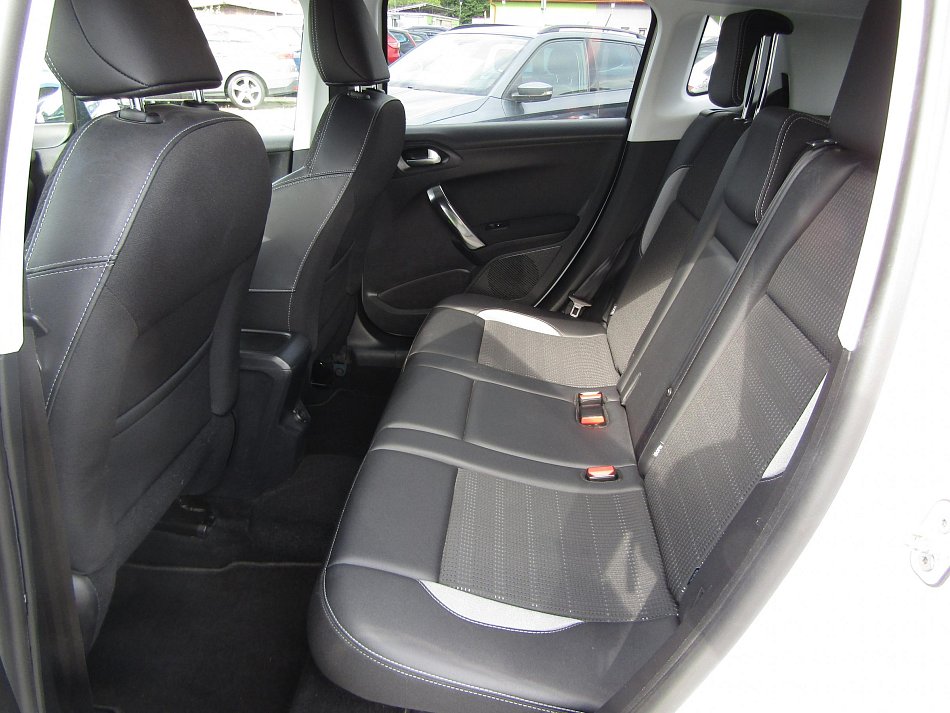 Peugeot 2008 1.2PT Allure