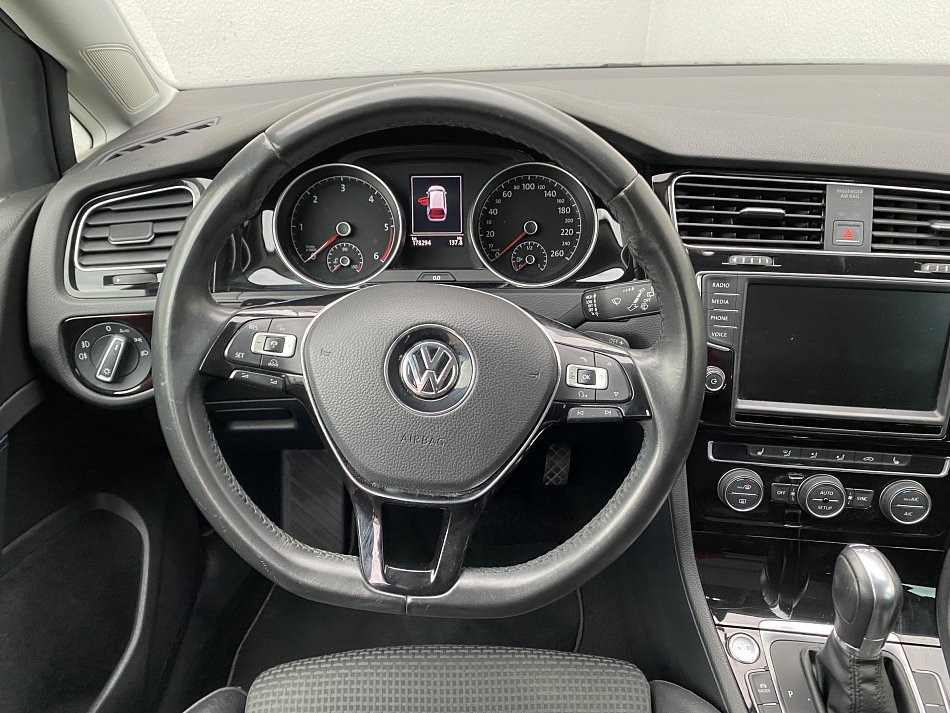 Volkswagen Golf 2.0 TDi Highline