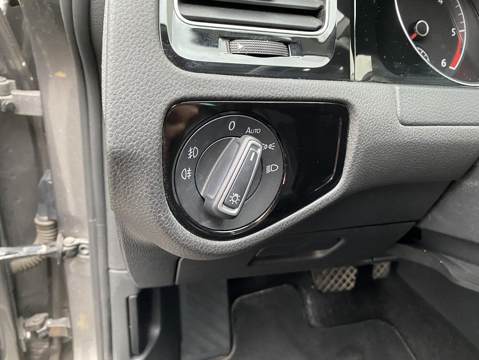 Volkswagen Golf 2.0 TDi Highline