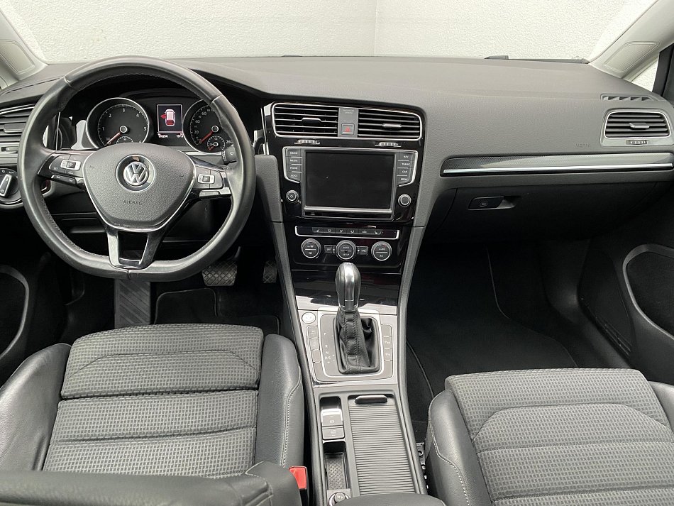 Volkswagen Golf 2.0 TDi Highline