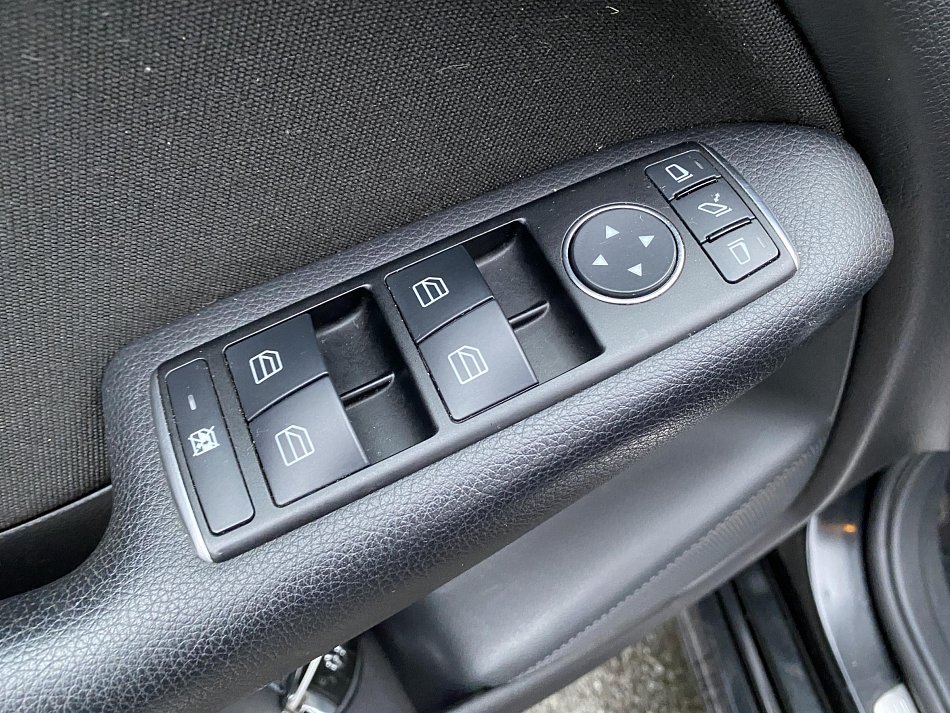 Mercedes-Benz Třída B 1.6i 