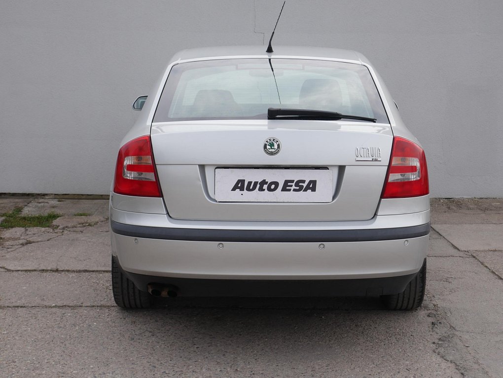 Škoda Octavia II 2.0 FSI 