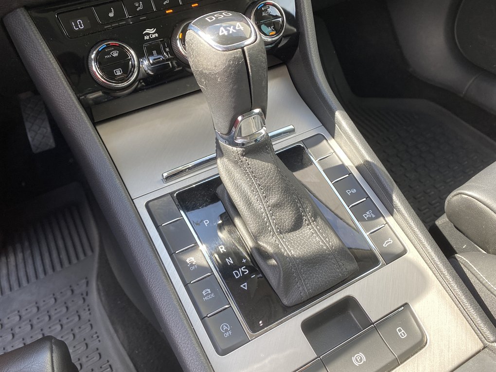 Škoda Superb III 2.0 TDi L&K 4x4