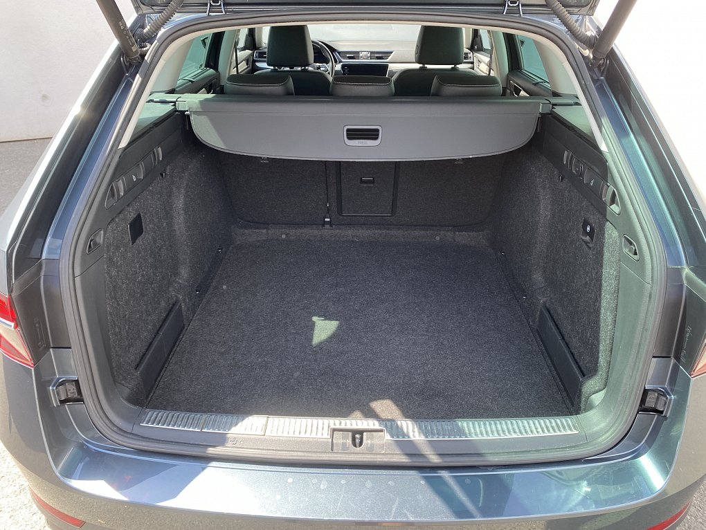 Škoda Superb III 2.0 TDi L&K 4x4