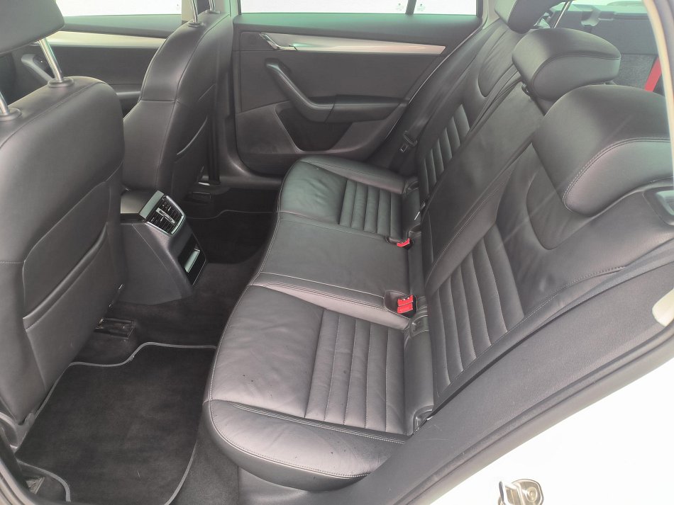 Škoda Octavia III 2.0 TDi Elegance