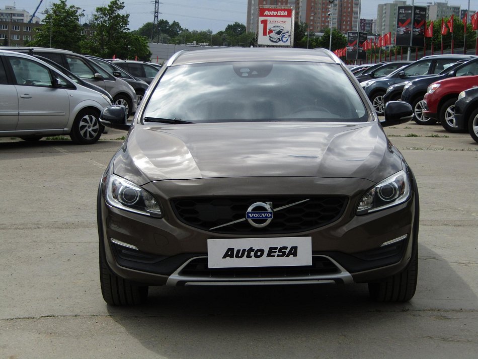 Volvo V60 2.0 D4  Cross Country